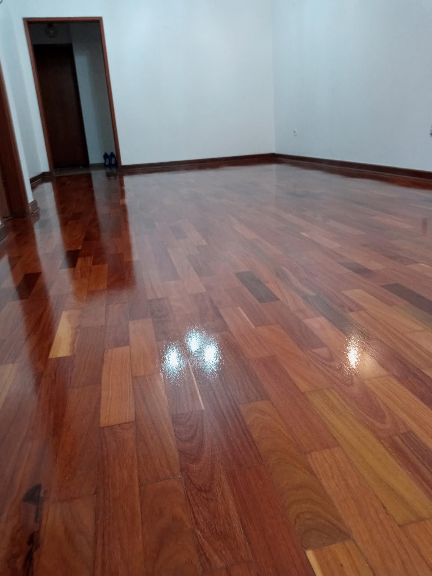 Piso de madeira restaurado 2